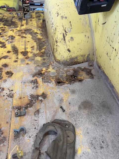 Floor gone at the body mount