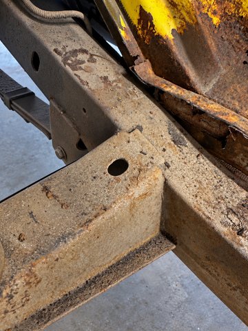 Frame rail and body mount, up close