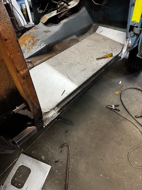 Sill and floor tied back together